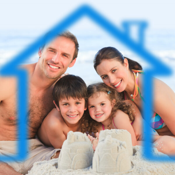 Domki nad morzem dla rodzin z dziećmi – miejsce, w którym mama naprawdę może odpocząć